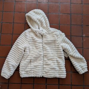 NWT Zella White Fuzzy Coat Women's XL